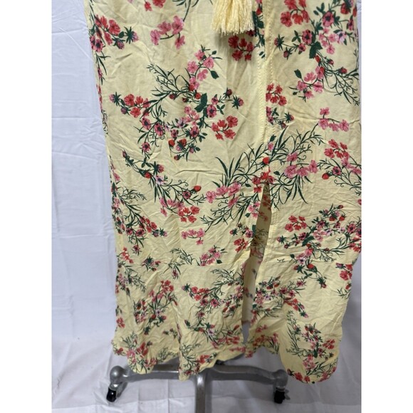 No Boundaries Yellow Floral Maxi Skirt With Slit Size Medium - Picture 2 of 4